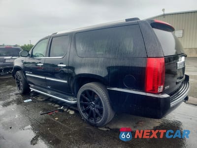 Drugie zdjęcie samochodu z przodu: 2011 CADILLAC ESCALADE ESV LUXURY VIN:1GYS4HEF6BR127952 - miniatura