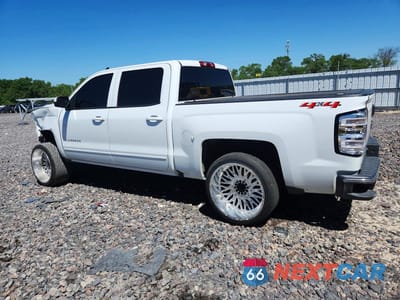 Drugie zdjęcie samochodu z przodu: 2018 CHEVROLET SILVERADO K1500 LT VIN:3GCUKREC4JG416374 - miniatura