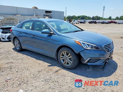 Czwarte zdjęcie samochodu z boku: 2017 HYUNDAI SONATA SE VIN:5NPE24AF0HH449185 - miniatura