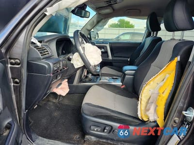 Zdjęcie 7 z 14 samochodu: 2020 TOYOTA 4RUNNER SR5 VIN:JTEBU5JR1L5756737 - miniatura