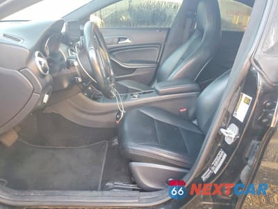 Zdjęcie 7 z 12 samochodu: 2014 MERCEDES-BENZ CLA 250 VIN:WDDSJ4EB6EN121610 - miniatura