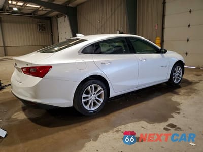 Trzecie zdjęcie samochodu z tyłu: 2017 CHEVROLET MALIBU LT VIN:1G1ZE5ST9HF236211 - miniatura