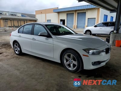 Czwarte zdjęcie samochodu z boku: 2013 BMW 328 I SULEV VIN:WBA3C1G54DNR46880 - miniatura