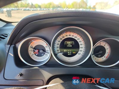 Zdjęcie 9 z 13 samochodu: 2014 MERCEDES-BENZ C 300 4MATIC VIN:WDDGF8AB3EG182700 - miniatura