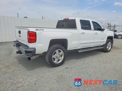 Trzecie zdjęcie samochodu z tyłu: 2015 CHEVROLET SILVERADO K2500 HEAVY DUTY LTZ VIN:1GC1KWE87FF159944 - miniatura