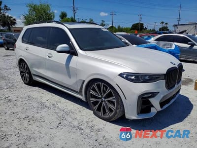 Czwarte zdjęcie samochodu z boku: 2019 BMW X7 XDRIVE50I VIN:5UXCX4C54KLS38442 - miniatura