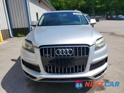 Piąte zdjęcie samochodu w środku: 2014 AUDI Q7 PRESTIGE VIN:WA1DGAFE7ED019449 - miniatura