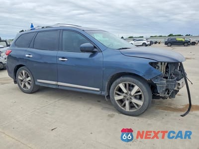 Czwarte zdjęcie samochodu z boku: 2014 NISSAN PATHFINDER PLATINUM VIN:5N1AR2MN3EC643889 - miniatura