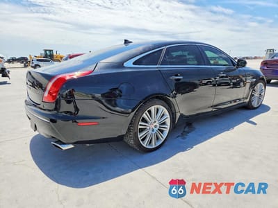 Trzecie zdjęcie samochodu z tyłu: 2015 JAGUAR XJL PORTFOLIO VIN:SAJWA2GZXF8V89383 - miniatura