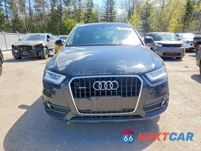 Piąte zdjęcie samochodu w środku: 2015 AUDI Q3 PRESTIGE VIN:WA1GFEFS7FR013510 - miniatura