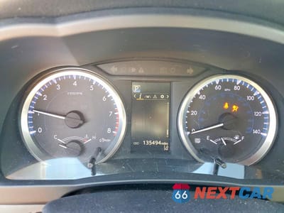 Zdjęcie 9 z 14 samochodu: 2018 TOYOTA HIGHLANDER LE VIN:5TDZZRFH7JS239641 - miniatura