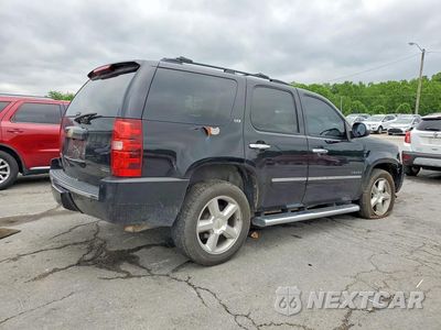 Trzecie zdjęcie samochodu z tyłu: 2011 CHEVROLET TAHOE K1500 LTZ VIN:1GNSKCE07BR389495 - miniatura