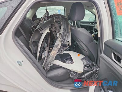 Zdjęcie 10 z 12 samochodu: 2026 KIA K5 LXS VIN:KNAG24J76T5458576 - miniatura