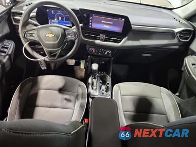 Zdjęcie 8 z 14 samochodu: 2025 CHEVROLET TRAILBLAZER LT VIN:KL79MRSL7SB203852 - miniatura
