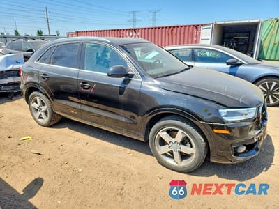 Czwarte zdjęcie samochodu z boku: 2015 AUDI Q3 PRESTIGE VIN:WA1GFCFS7FR009123 - miniatura