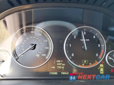Zdjęcie 9 z 12 samochodu: 2014 BMW 535 D VIN:WBAXA5C50ED689079 - miniatura
