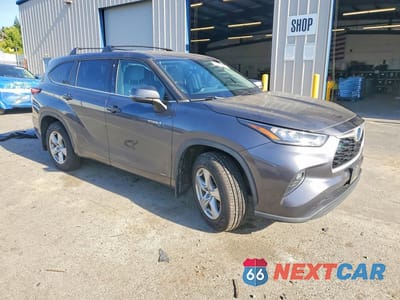 Czwarte zdjęcie samochodu z boku: 2020 TOYOTA HIGHLANDER HYBRID LE VIN:5TDBBRCH8LS503964 - miniatura