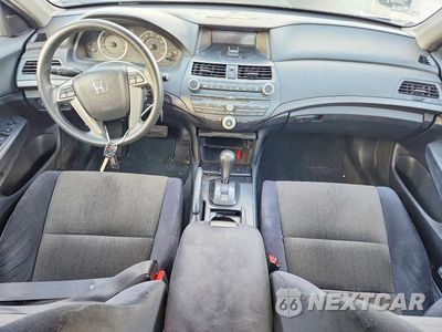 Zdjęcie 8 z 12 samochodu: 2008 HONDA ACCORD LXP VIN:1HGCP26458A141989 - miniatura