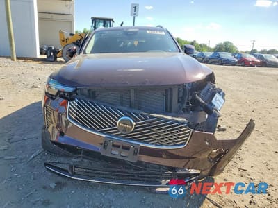 Piąte zdjęcie samochodu w środku: 2025 VOLVO XC90 PLUS VIN:YV4H60PB8S1381051 - miniatura