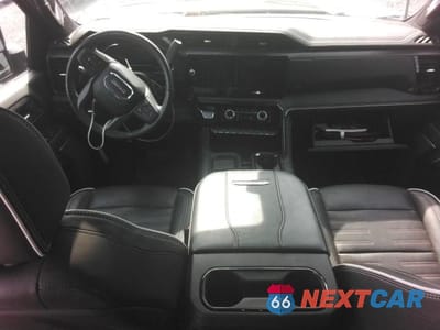 Zdjęcie 8 z 12 samochodu: 2025 GMC SIERRA K2500 AT4X VIN:1GT4UZE78SF141043 - miniatura