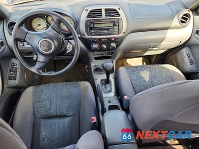 Zdjęcie 8 z 12 samochodu: 2003 TOYOTA RAV4 BASE VIN:JTEHH20V830247639 - miniatura