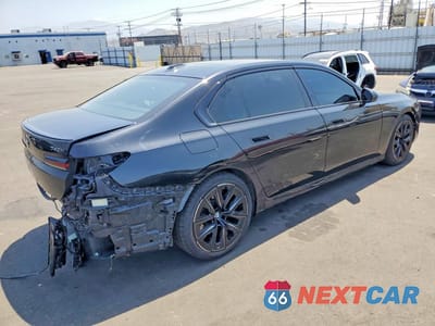 Trzecie zdjęcie samochodu z tyłu: 2023 BMW 740 I VIN:WBA23EH0XPCN13313 - miniatura