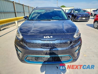 Piąte zdjęcie samochodu w środku: 2022 KIA NIRO EV EX VIN:KNDCC3LG2N5142178 - miniatura