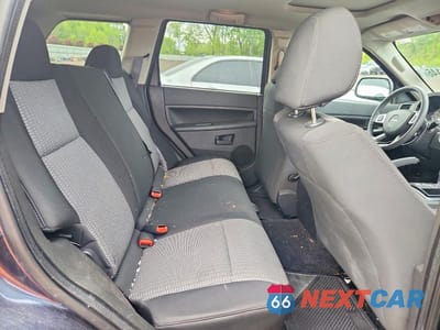 Zdjęcie 10 z 13 samochodu: 2008 JEEP GRAND CHEROKEE LAREDO VIN:1J8GR48K08C224468 - miniatura