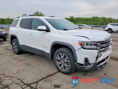 Czwarte zdjęcie samochodu z boku: 2023 GMC ACADIA SLT VIN:1GKKNML49PZ130031 - miniatura