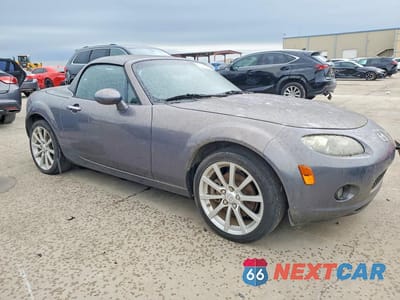 Czwarte zdjęcie samochodu z boku: 2008 MAZDA MX-5 MIATA VIN:JM1NC26F980157204 - miniatura