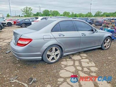 Trzecie zdjęcie samochodu z tyłu: 2010 MERCEDES-BENZ C 300 4MATIC VIN:WDDGF8BB9AR100580 - miniatura