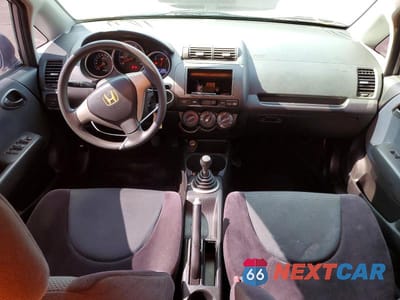 Zdjęcie 8 z 12 samochodu: 2008 HONDA FIT VIN:JHMGD374X8S000986 - miniatura