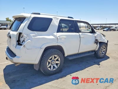Trzecie zdjęcie samochodu z tyłu: 2014 TOYOTA 4RUNNER TRAIL PREMIUM VIN:JTEBU5JR2E5180868 - miniatura