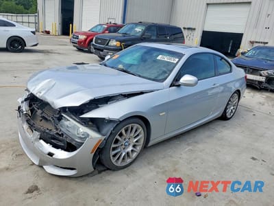 2012 BMW 328 I WBAKE3C50CE770657 - główne zdjęcie licytacji z USA - miniatura
