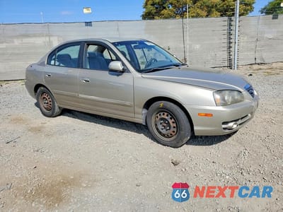 Czwarte zdjęcie samochodu z boku: 2005 HYUNDAI ELANTRA GLS VIN:KMHDN46D35U962261 - miniatura