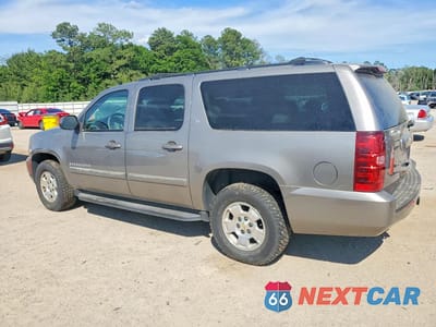 Drugie zdjęcie samochodu z przodu: 2008 CHEVROLET SUBURBAN C1500 LS VIN:3GNFC16068G136078 - miniatura