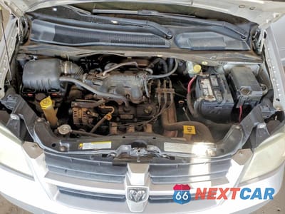 Zdjęcie 12 z 13 samochodu: 2010 DODGE GRAND CARAVAN SE VIN:2D4RN4DE3AR326973 - miniatura