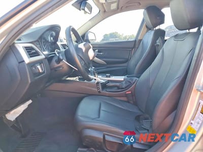 Zdjęcie 7 z 12 samochodu: 2018 BMW 320 I VIN:WBA8A9C50JAH14606 - miniatura