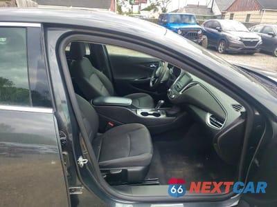 Piąte zdjęcie samochodu w środku: 2018 CHEVROLET MALIBU LS VIN:1G1ZC5ST7JF134806 - miniatura