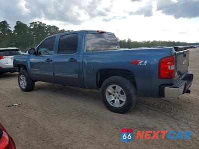 Drugie zdjęcie samochodu z przodu: 2011 CHEVROLET SILVERADO K1500 LT VIN:3GCPKSE33BG340880 - miniatura