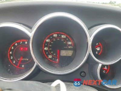 Zdjęcie 9 z 12 samochodu: 2005 TOYOTA COROLLA MATRIX XR VIN:2T1KR32E15C500576 - miniatura