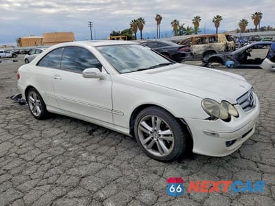 Czwarte zdjęcie samochodu z boku: 2007 MERCEDES-BENZ CLK 350 VIN:WDBTJ56H27F212800 - miniatura