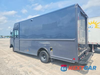 Drugie zdjęcie samochodu z przodu: 2019 FORD E450 DELIVERY TRUCK VIN:1FC3E4K69KDC51604 - miniatura
