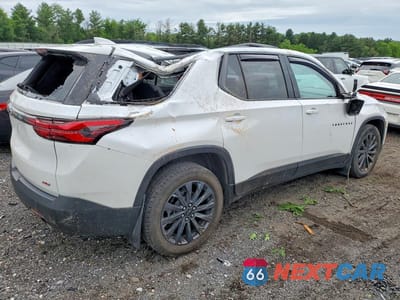Trzecie zdjęcie samochodu z tyłu: 2022 CHEVROLET TRAVERSE RS VIN:1GNEVJKW1NJ121594 - miniatura