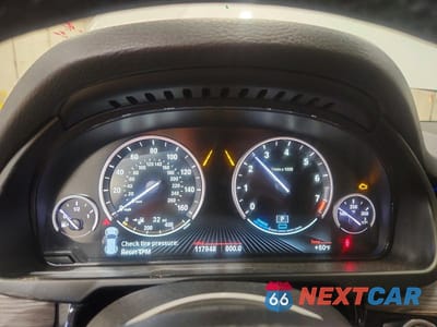 Zdjęcie 9 z 13 samochodu: 2016 BMW X5 XDR40E VIN:5UXKT0C58G0S78614 - miniatura