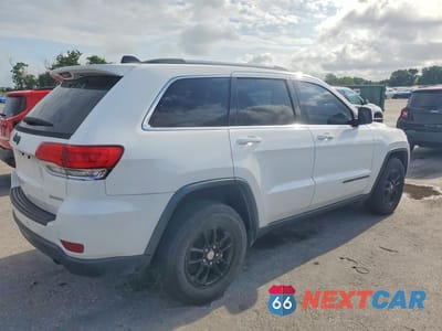 Trzecie zdjęcie samochodu z tyłu: 2019 JEEP GRAND CHEROKEE LAREDO VIN:1C4RJEAG6KC649932 - miniatura