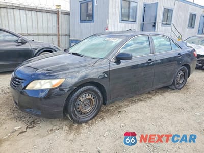 2007 TOYOTA CAMRY LE 4T1BE46K87U687334 - główne zdjęcie licytacji z USA - miniatura