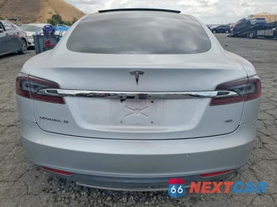 Zdjęcie 6 z 12 samochodu: 2014 TESLA MODEL S VIN:5YJSA1H1XEFP54167 - miniatura