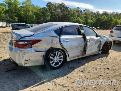 Trzecie zdjęcie samochodu z tyłu: 2018 NISSAN ALTIMA 2.5 S VIN:1N4AL3AP4JC112637 - miniatura