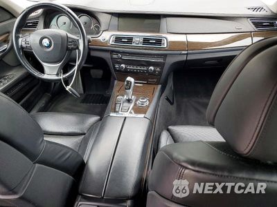 Zdjęcie 8 z 12 samochodu: 2012 BMW 750 XI VIN:WBAKC6C55CC396856 - miniatura